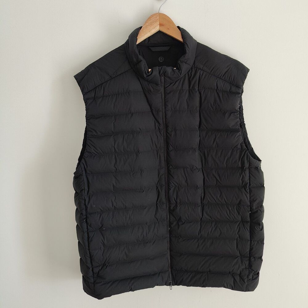 Lululemon Vest Men 2XL Black Down Puffer Navigation Insulated Reflective Warm